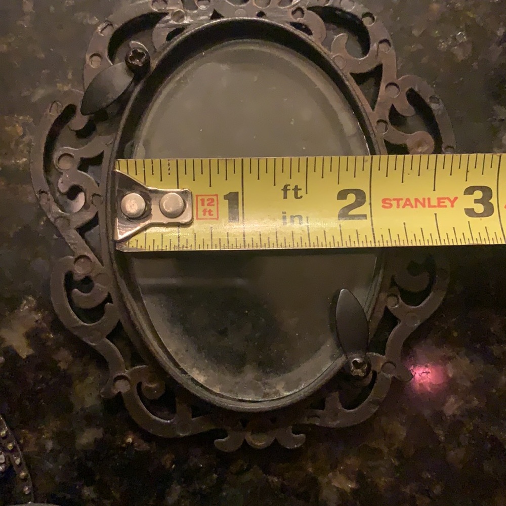 Two’s Company Vintage Small Frame - Picture 5 of 6